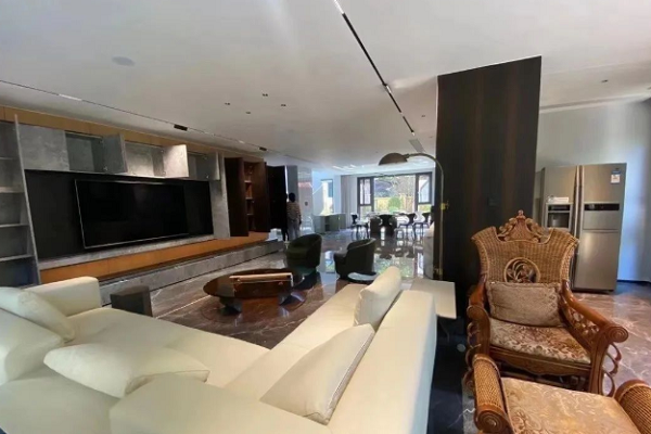 藍湖郡|私人別墅中住出未來感,遇上更懂你的家! 藍湖郡|私人別墅中住出未來感,遇上更懂你的家!